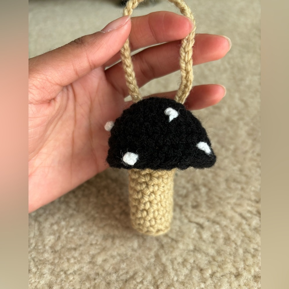 Crochet mushroom chapstick holder 🍄